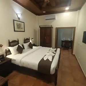 Seashell - Marine Drive Hotel Kochi